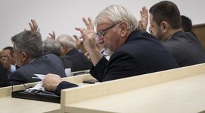 Kép: Maximalizálták a tisztségviselők választhatóságát
