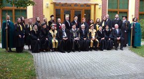 Kép: „Az Úrnak szolgálok“  - Diplomaosztó és doktoravató ünnepség
